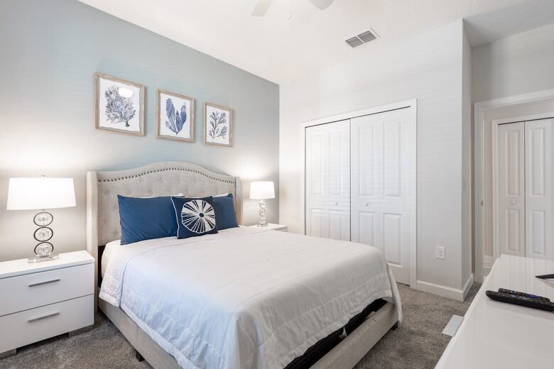 5 Bedroom Home with Private Pool - Davenport, Florida