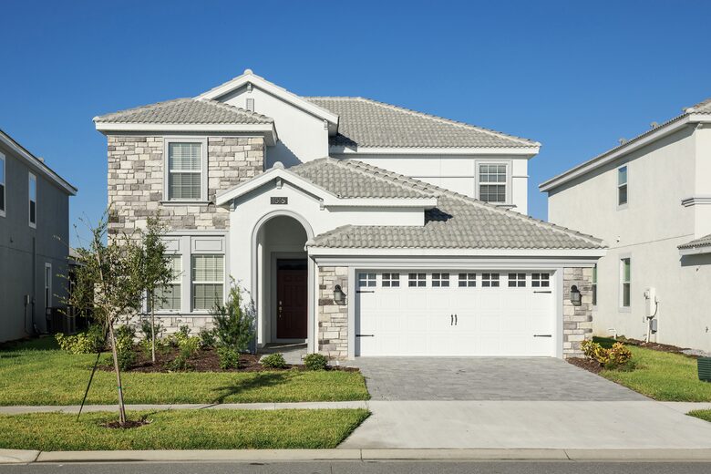 6 Bedroom Home with Private Pool - Davenport, Florida