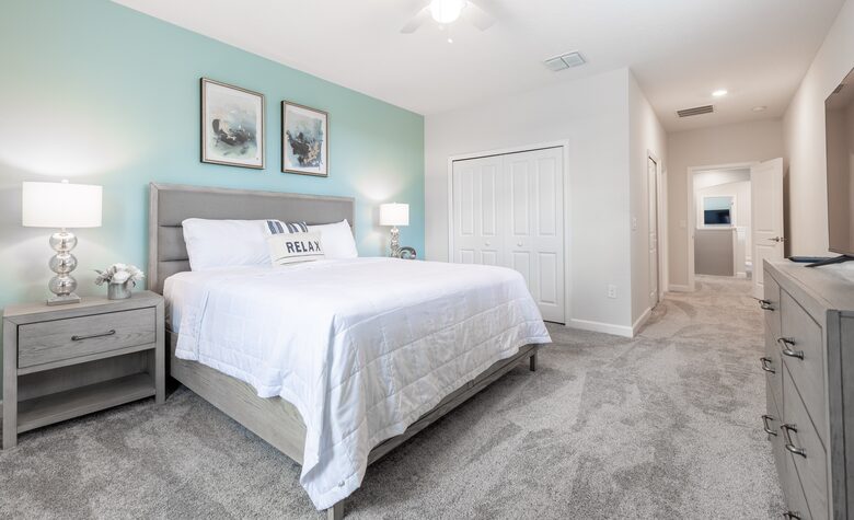 5 Bedroom Home with Private Pool - Davenport, Florida