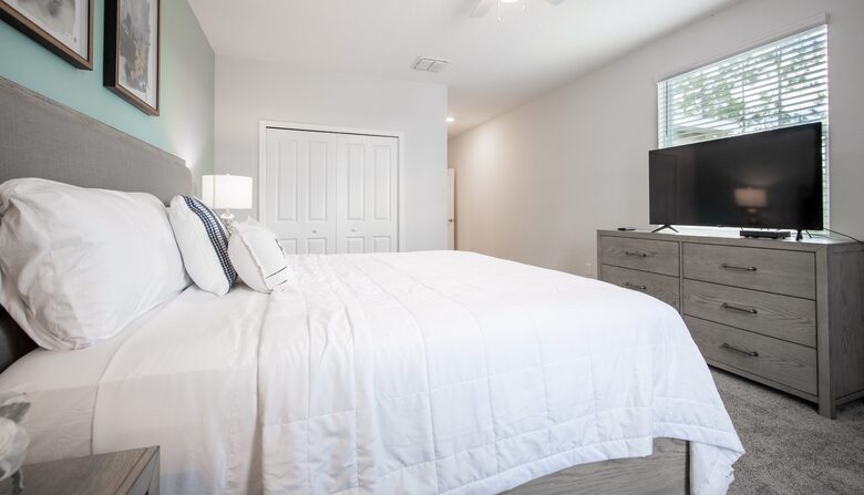 5 Bedroom Home with Private Pool - Davenport, Florida