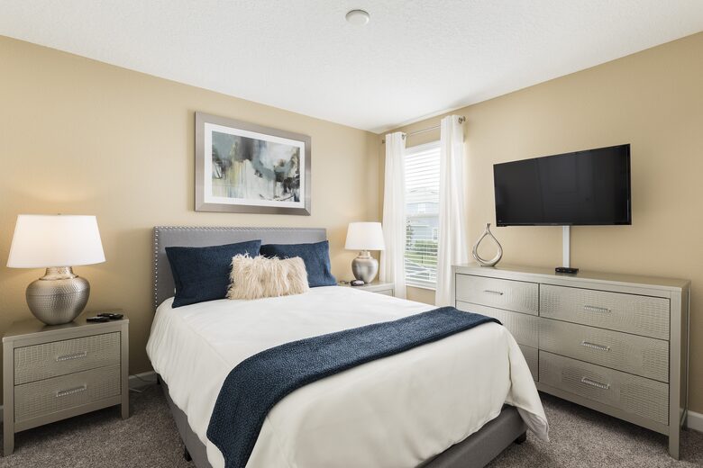 6 Bedroom Home with Private Pool - Davenport, Florida