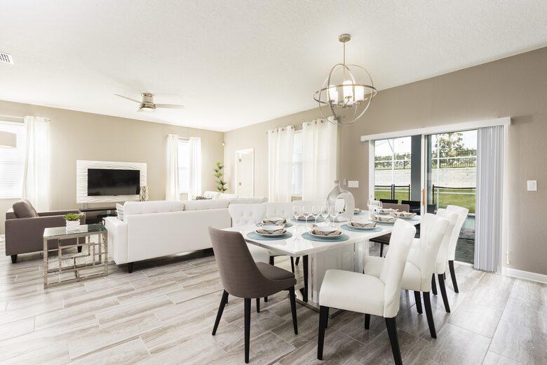 6 Bedroom Home with Private Pool - Davenport, Florida