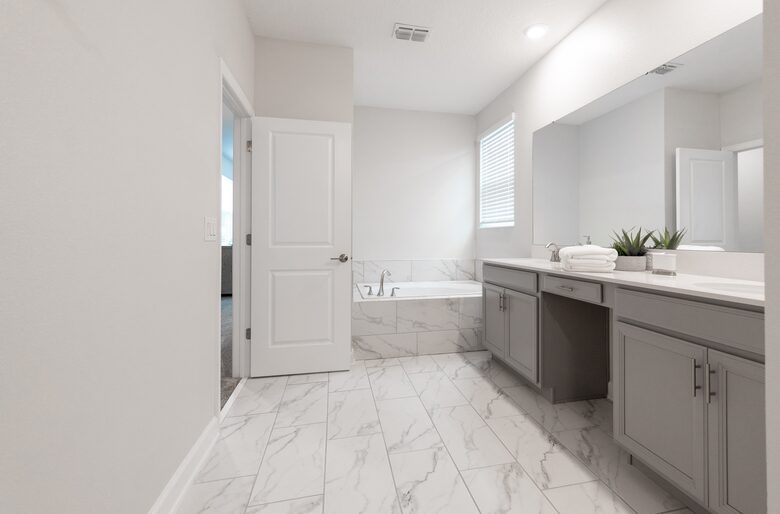 5 Bedroom Home with Private Pool - Davenport, Florida