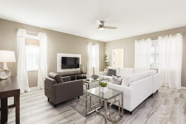 6 Bedroom Home with Private Pool - Davenport, Florida