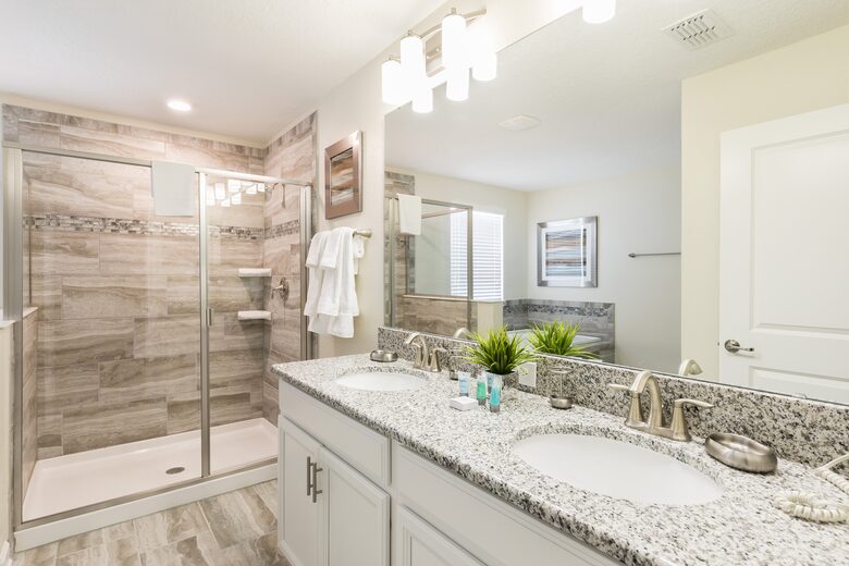 6 Bedroom Home with Private Pool - Davenport, Florida