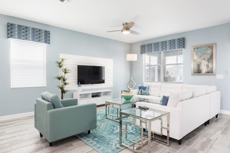 8 Bedroom Home with Private Pool - Davenport, Florida