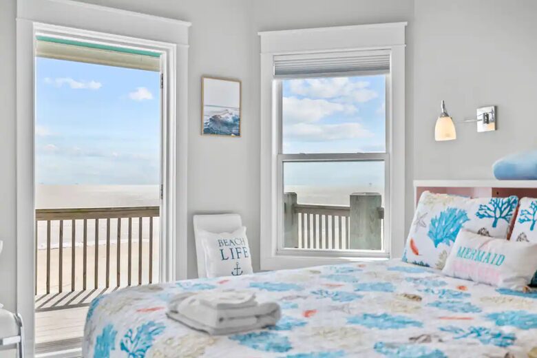 Beachfront Home on Crystal Beach - Crystal Beach, Texas