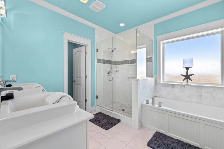 Beachfront Home on Crystal Beach - Crystal Beach, Texas