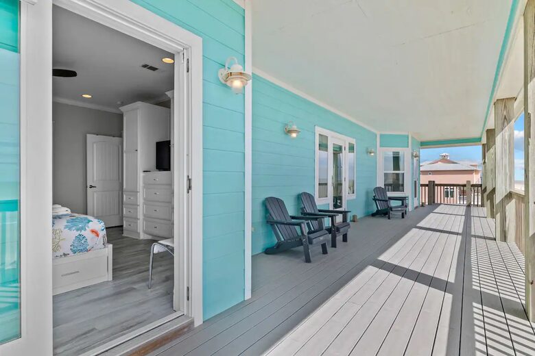 Beachfront Home on Crystal Beach - Crystal Beach, Texas