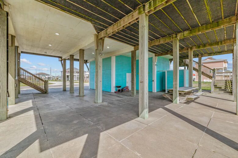 Beachfront Home on Crystal Beach - Crystal Beach, Texas