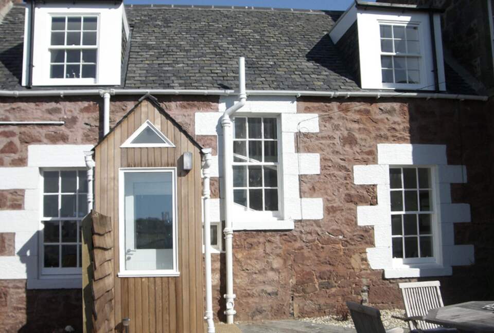 Cottage On The Beach - North Berwick, United Kingdom
