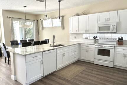 Sunset Lakes Family Getaway - Kissimmee, Florida