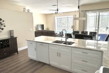 Sunset Lakes Family Getaway - Kissimmee, Florida