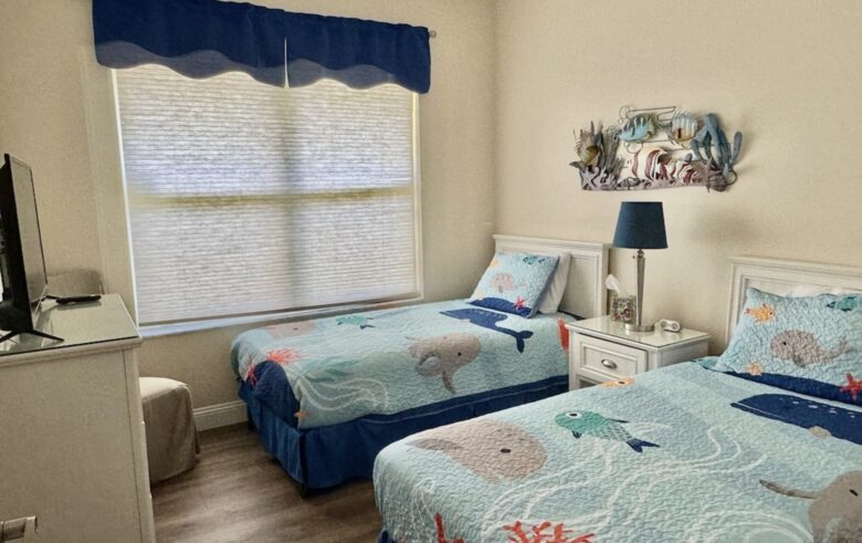 Sunset Lakes Family Getaway - Kissimmee, Florida
