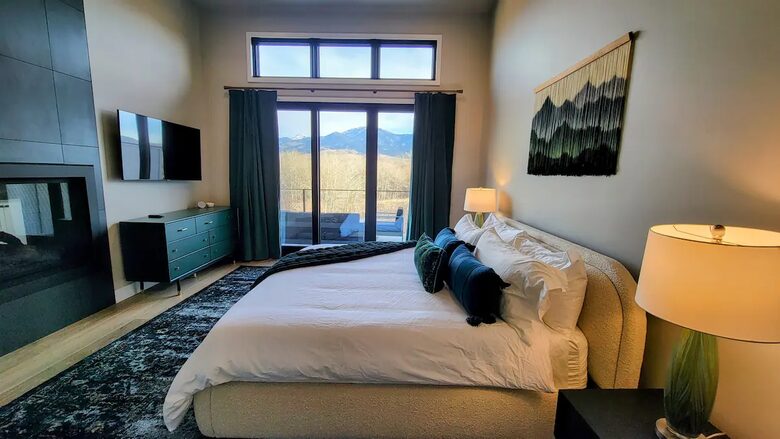 Luxury Bozeman Townhome - Bozeman, Montana