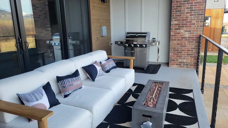Luxury Bozeman Townhome - Bozeman, Montana