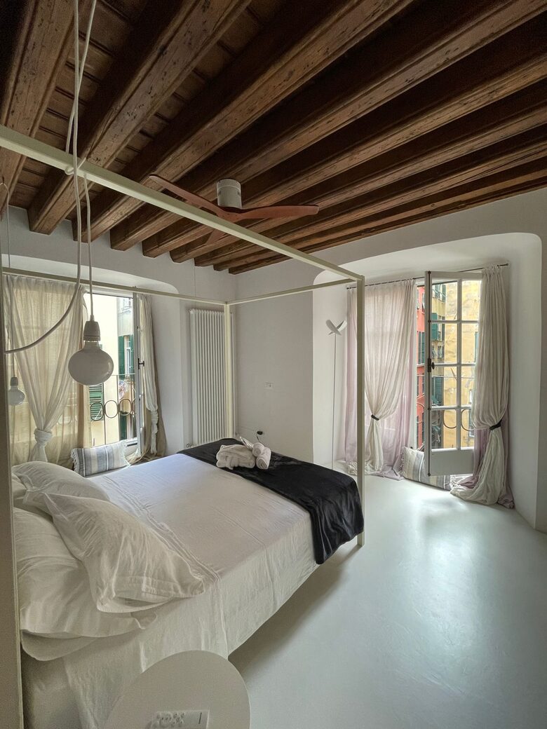 Residence By The Ancient Harbor - Genova, Italy