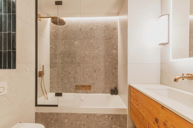 Rum Doodle | Charming Apartment - Saint-Chaffery, France