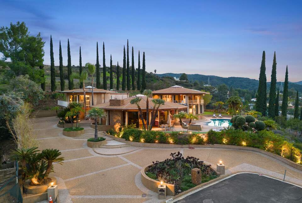 Via Vallarta Estate - Encino, California