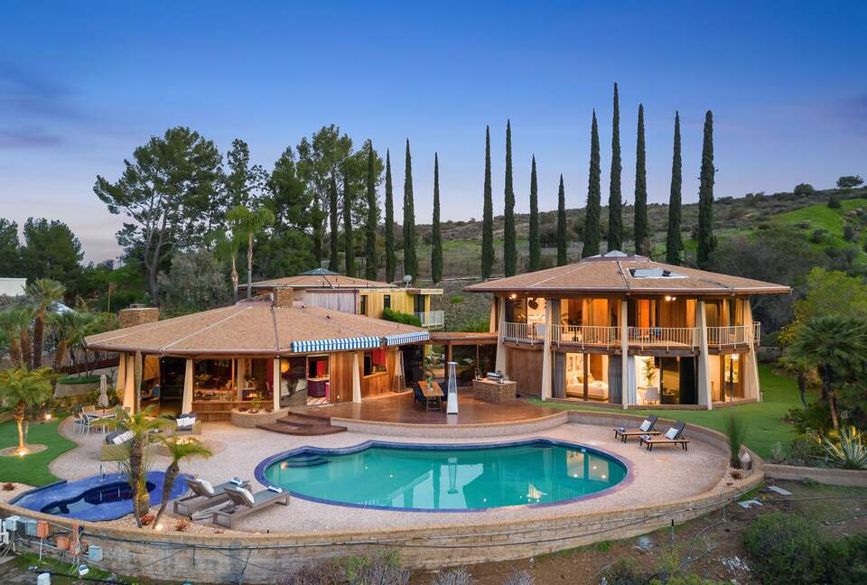 Via Vallarta Estate - Encino, California