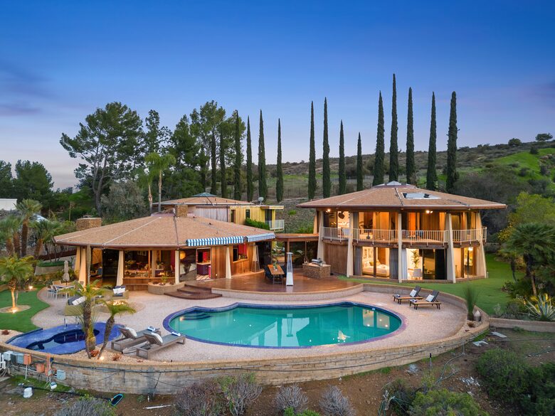 Via Vallarta Estate - Encino, California