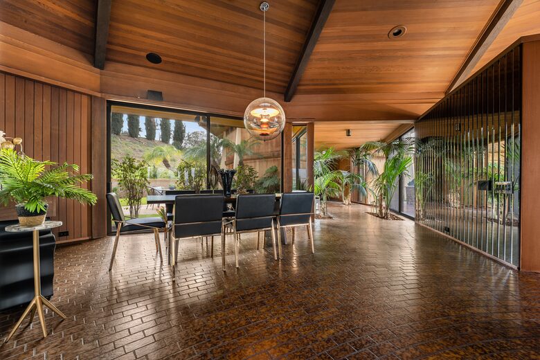 Via Vallarta Estate - Encino, California