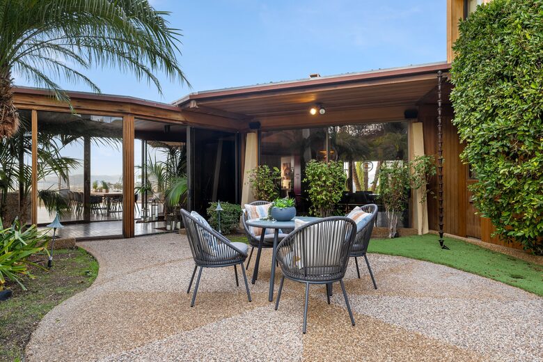Via Vallarta Estate - Encino, California