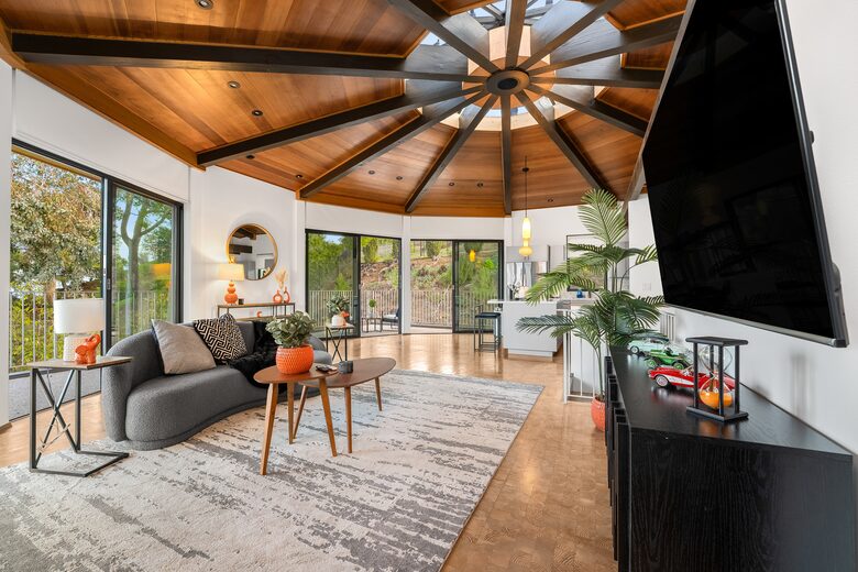 Via Vallarta Estate - Encino, California