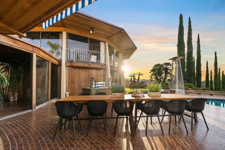 Via Vallarta Estate - Encino, California