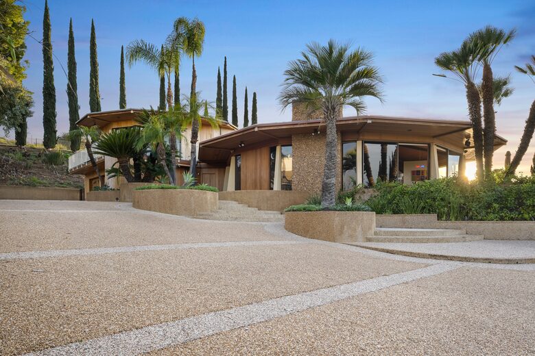 Via Vallarta Estate - Encino, California