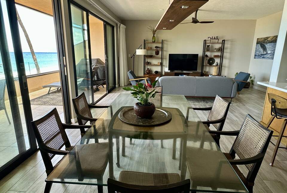Makena Surf Beachfront Platinum Condo - Kihei, Hawaii