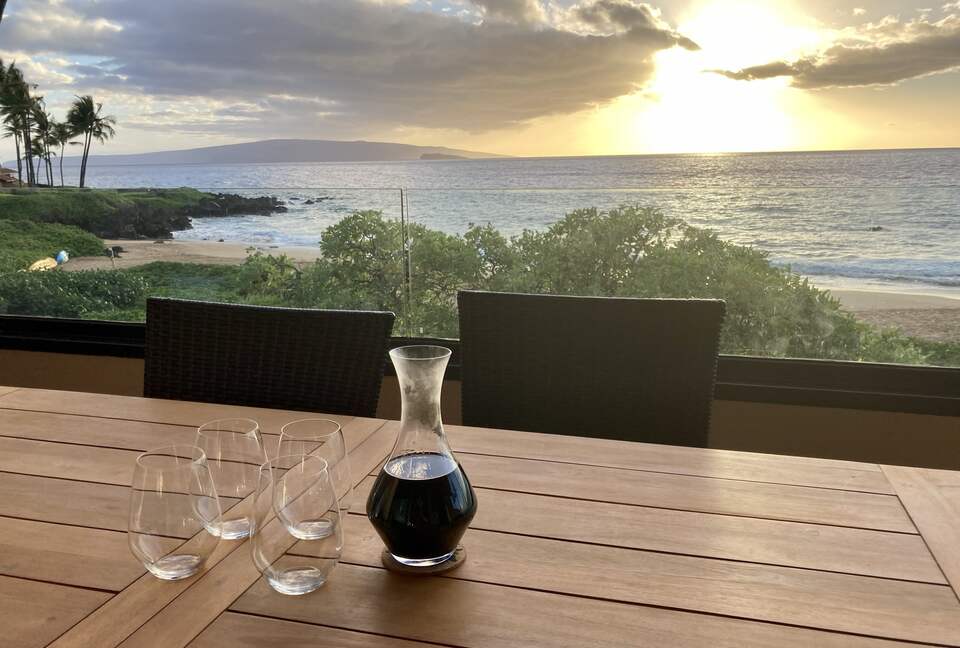 Makena Surf Beachfront Platinum Condo - Kihei, Hawaii