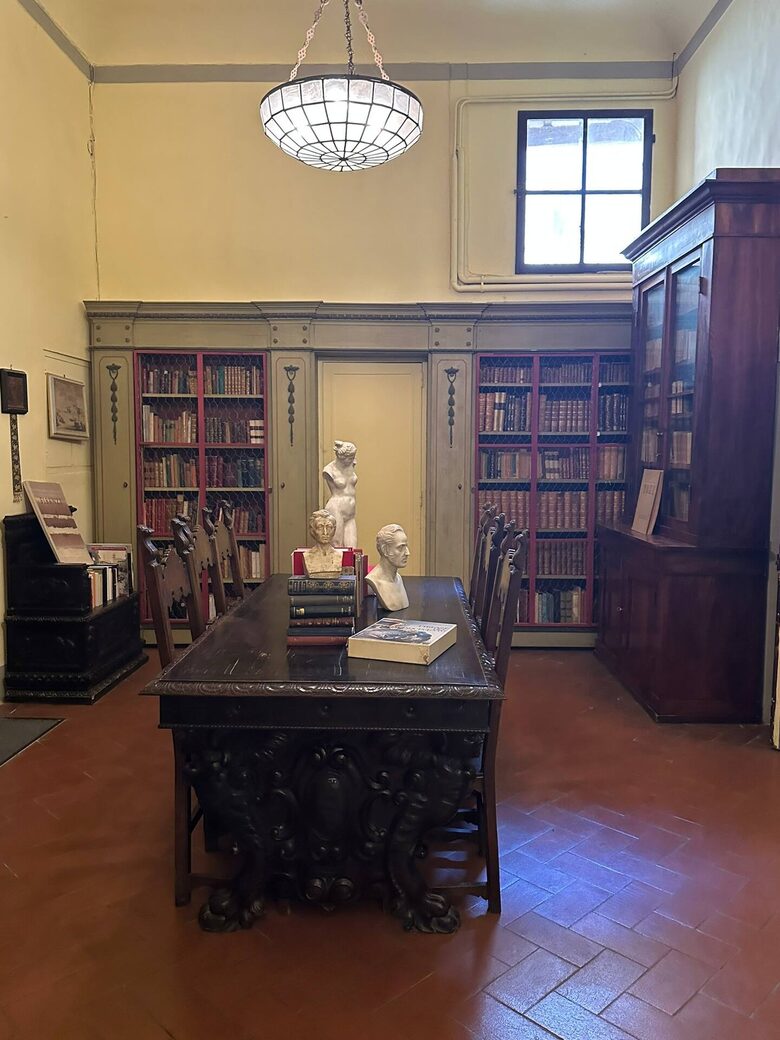 Historical Apartment in 16th Century Villa - Florence, Italy