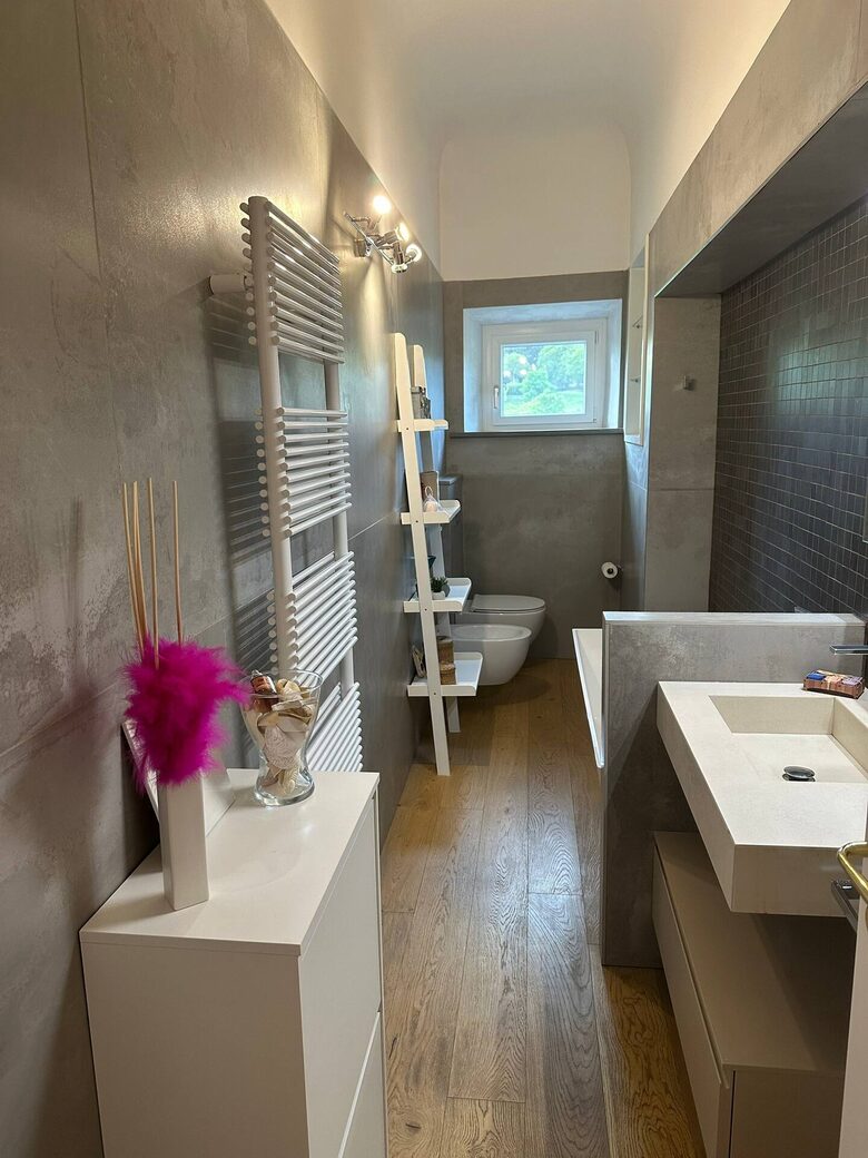 Historical Apartment in 16th Century Villa - Florence, Italy