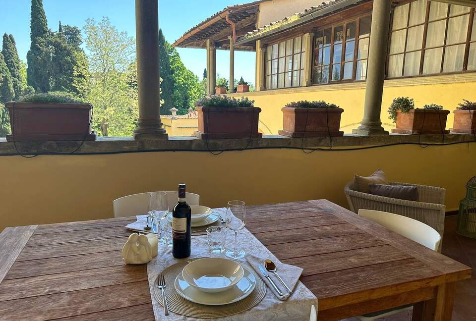 Historical Apartment in 16th Century Villa - Florence, Italy