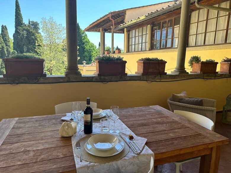 Historical Apartment in 16th Century Villa - Florence, Italy