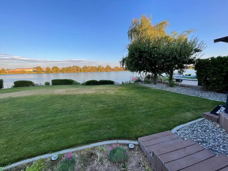 Lakeside Paradise - Moses Lake, Washington