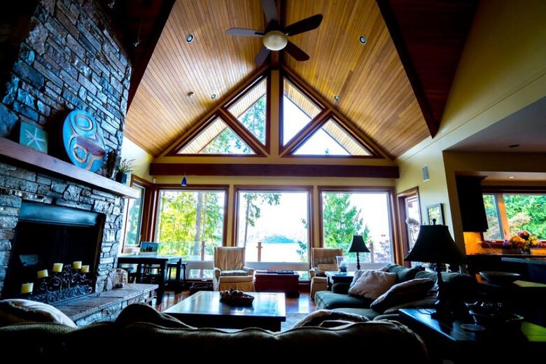 Sakinaw Lake Escape - Garden Bay, Canada