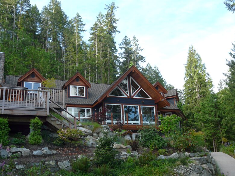 Sakinaw Lake Escape - Garden Bay, Canada
