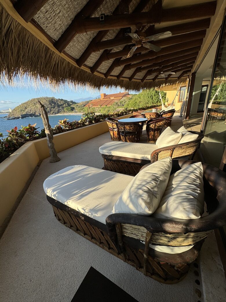 Pacific Paradise - Ixtapa de Azueta, Mexico