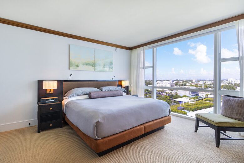 Carillon Hotel & Spa with optional Yacht Rental! - Miami Beach, Florida