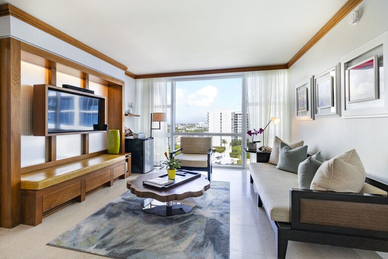 Carillon Hotel & Spa with optional Yacht Rental! - Miami Beach, Florida
