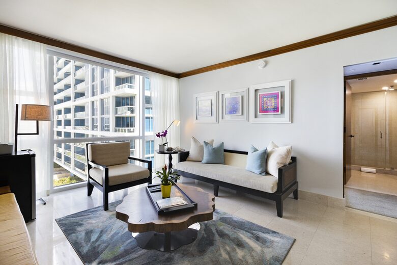 Carillon Hotel & Spa with optional Yacht Rental! - Miami Beach, Florida