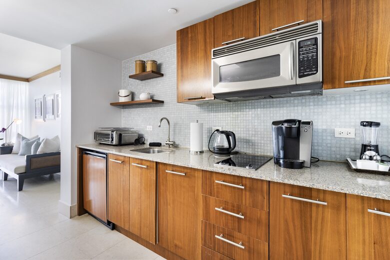 Carillon Hotel & Spa with optional Yacht Rental! - Miami Beach, Florida