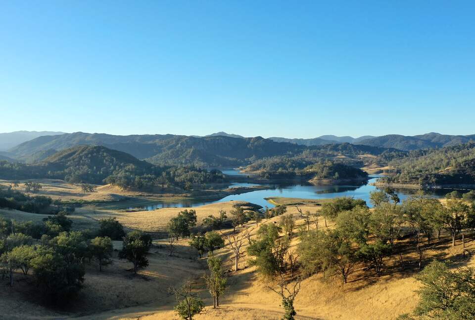 LaMargarita | Stunning Lake Views & Access - Santa Margarita, California