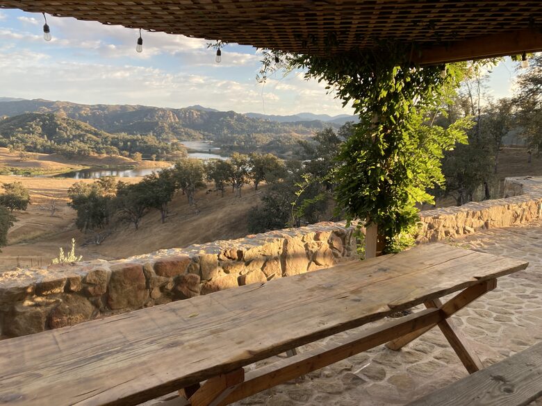 LaMargarita | Stunning Lake Views & Access - Santa Margarita, California