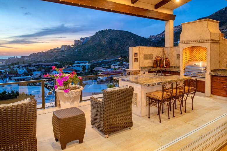 Villa Vista Encantada | A Luxurious Resort-like Cabo Retreat - Cabo San Lucas, Mexico