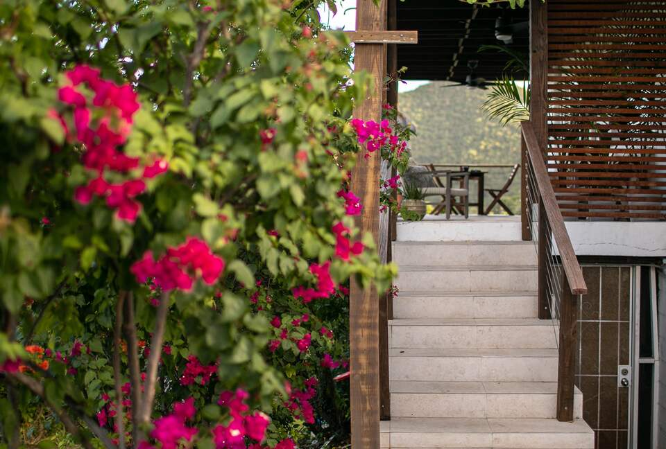 The Tide | Ocean View Getaway - St John, Virgin Islands, U.S.