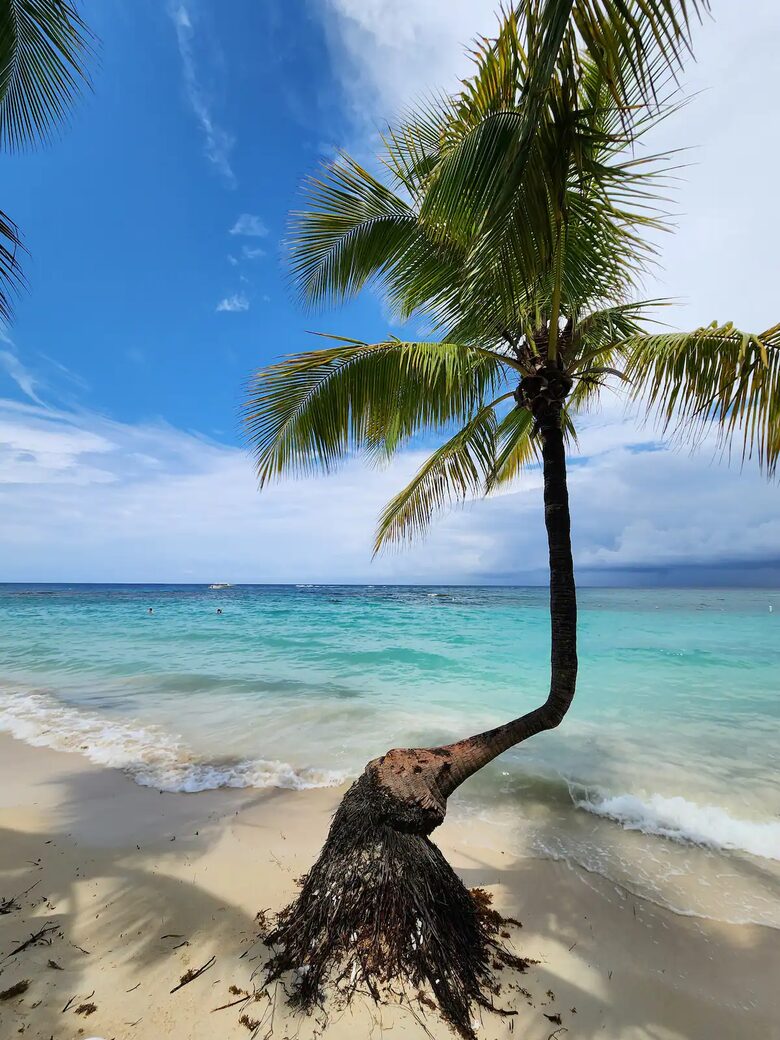 Infinity Bay Spa and Beach Resort, West Bay Beach - Roatan, Honduras - Infinity Bay Resort, Honduras