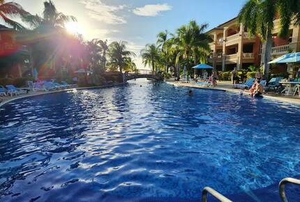 Infinity Bay Spa and Beach Resort, West Bay Beach - Roatan, Honduras - Infinity Bay Resort, Honduras